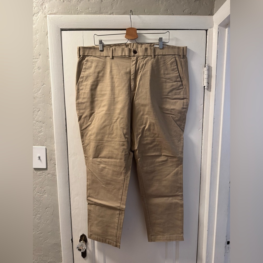 Men's GAP Khaki Pants